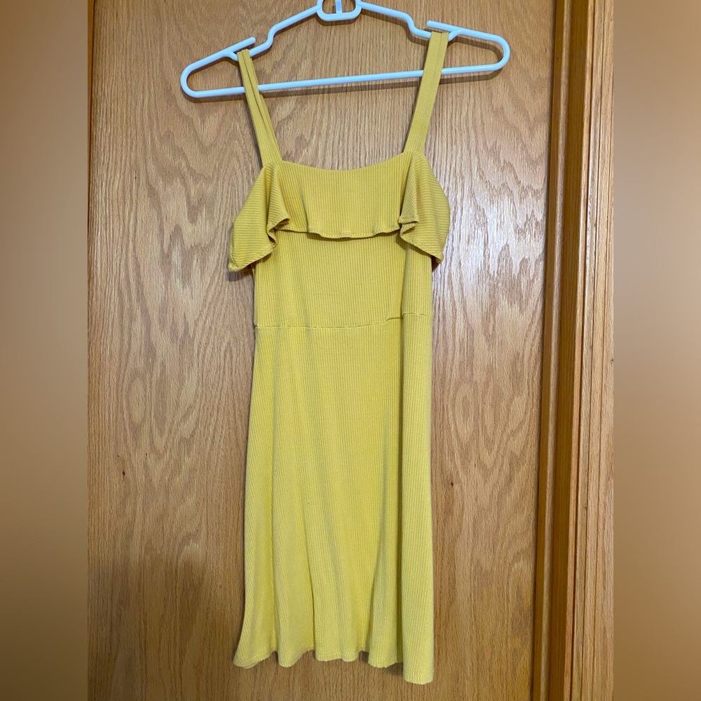 Forever 21 Yellow Mini Dress Size Small